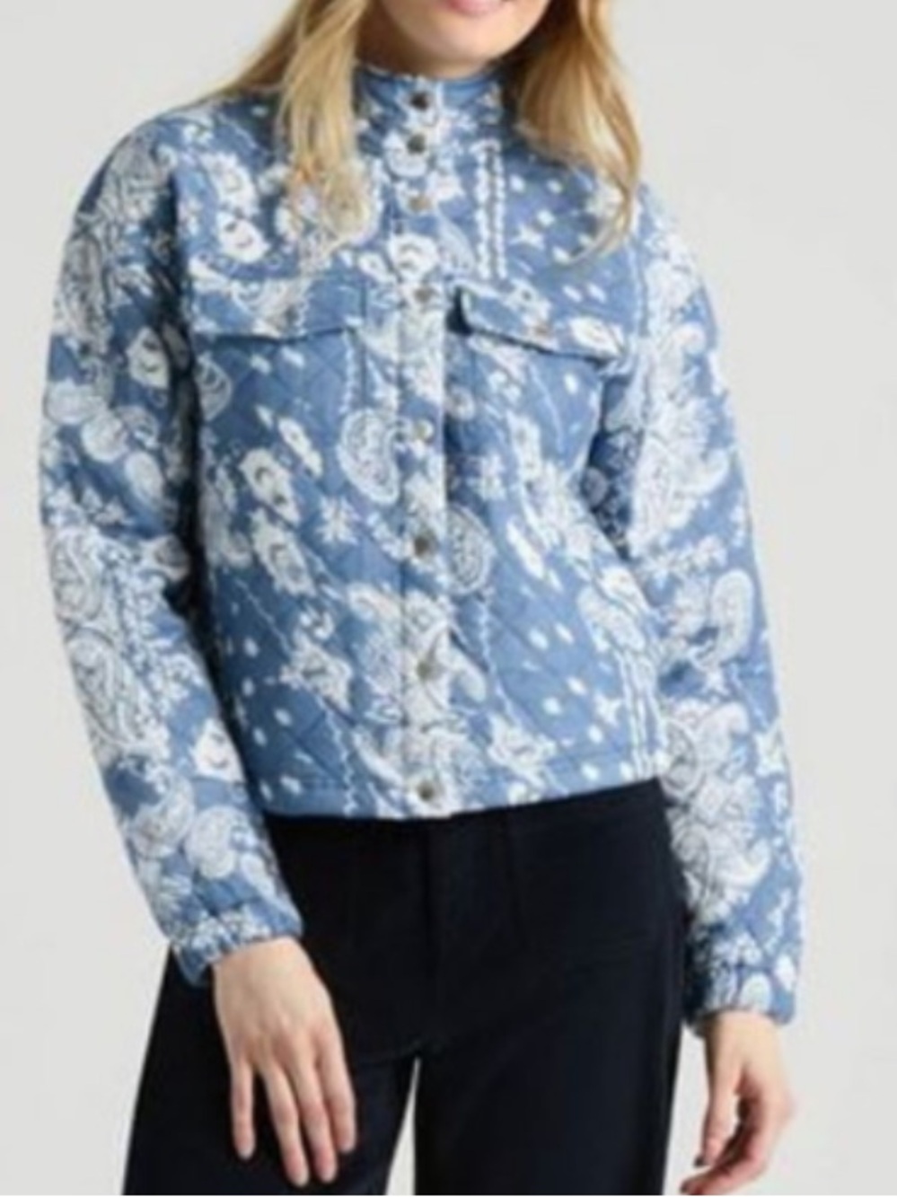 NWT size small Mexx Light Blue Quilted Paisley Snap-Front Jacket